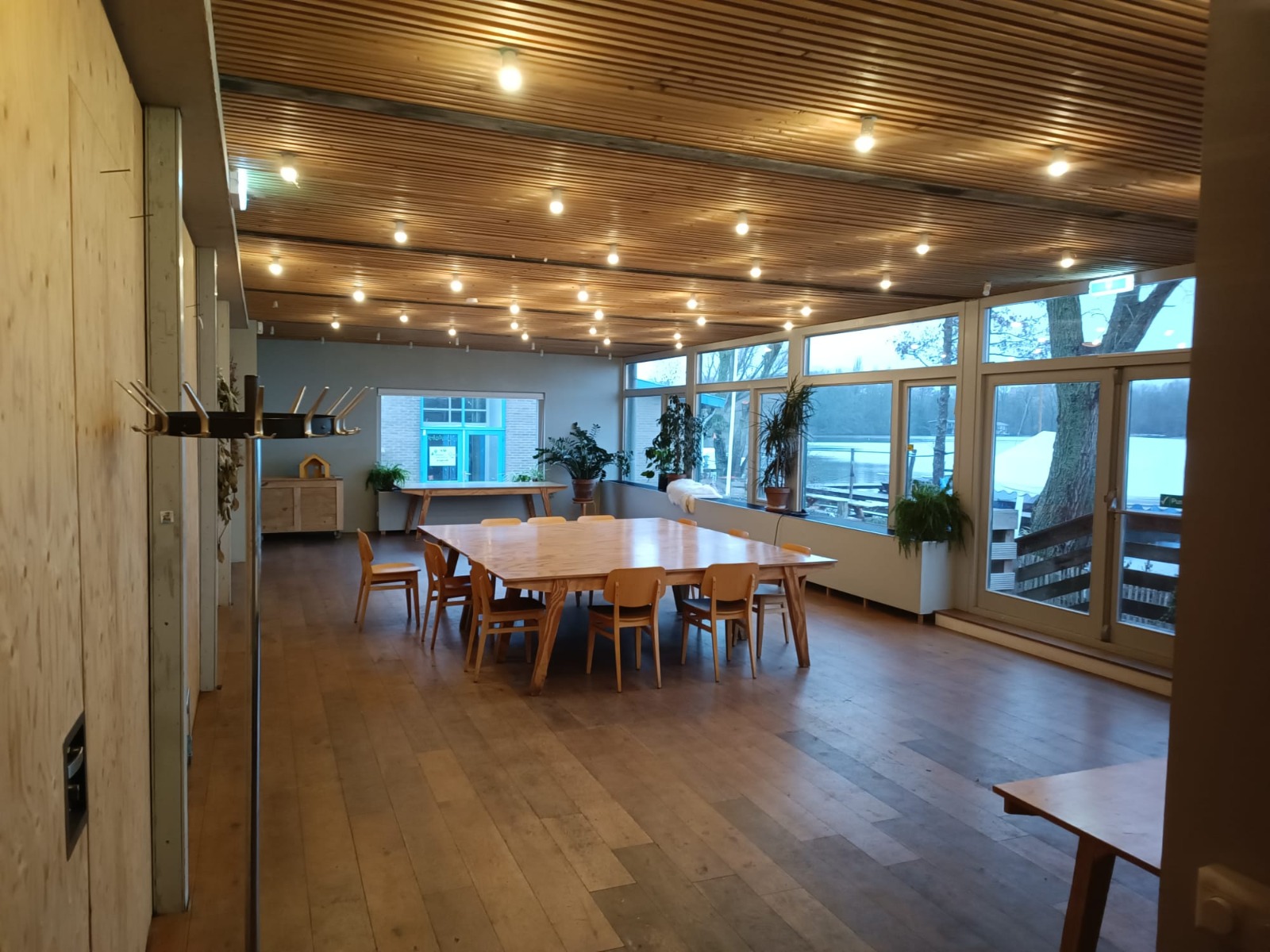 De waterzaal van Jeugdland Amsterdam